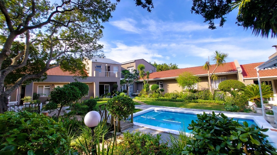 9 Bedroom Property for Sale in Montclair Western Cape